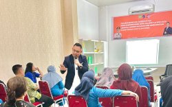 Sasar Nakes, Hardiman Rewa Berbagi Ilmu Manajemen Keuangan di RSUD Sawerigading