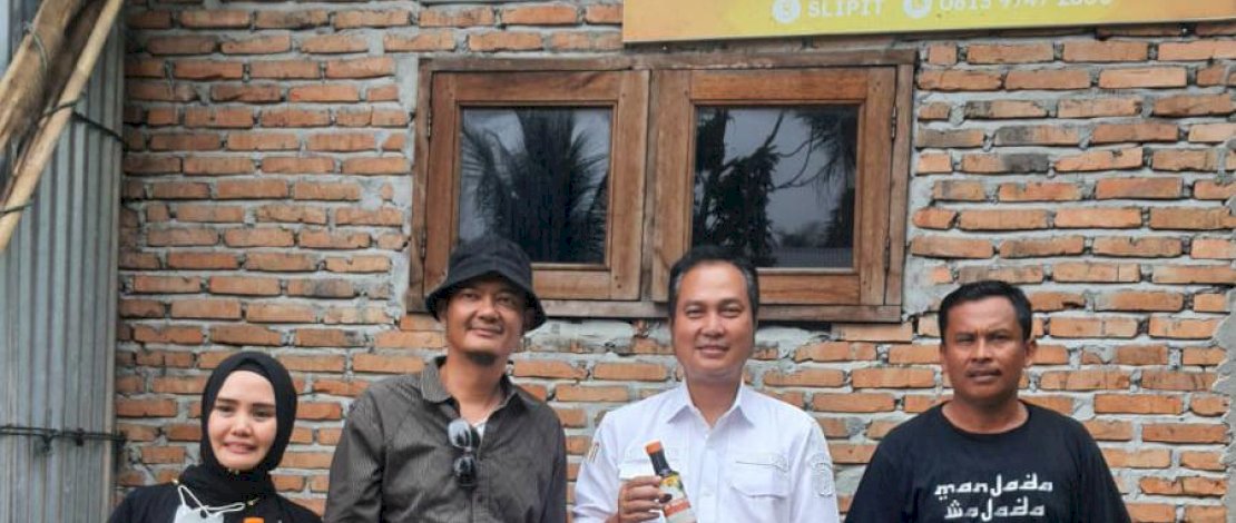 Gula aren cair asal Sumatera Utara (Sumut) lagi-lagi berhasil menembus pasar ekspor Malaysia, Kazakhstan, Thailand, Belanda hingga Jepang, serta berpartisipasi pada pameran di Arab Saudi. Gula aren cair asal Sumatera Utara (Sumut) lagi-lagi berhasil menembus pasar ekspor Malaysia, Kazakhstan, Thailand, Belanda hingga Jepang, serta berpartisipasi pada pameran di Arab Saudi.