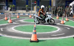 Kapolri Mendorong Reformasi Ujian SIM C: Hapus Tes Zigzag dan Angka 8 serta Terapkan Pembayaran Non-Tunai