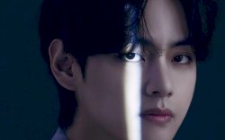 V BTS Segera Debut Solo Lewat Album 'Layover' Ini Jadwal Peluncurannya!