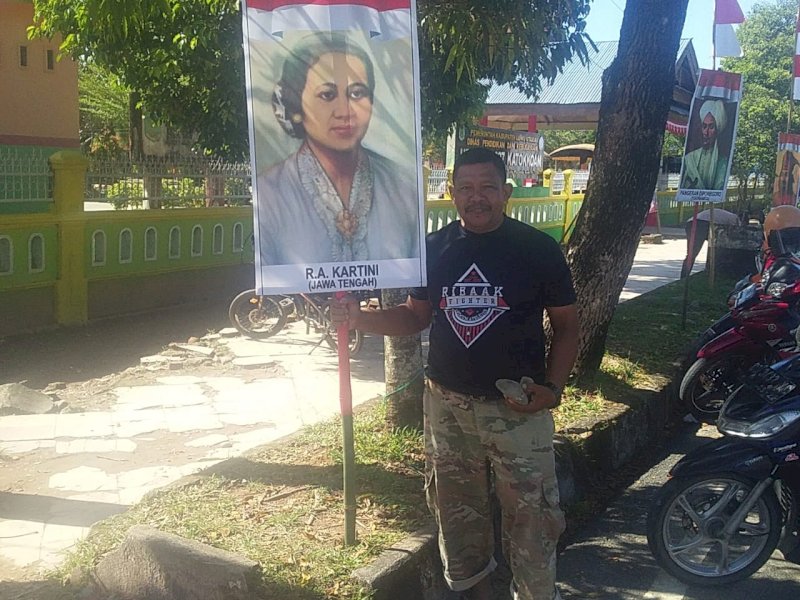 Salut, 16 Gambar Pahlawan Nasional Dipajang di Depan SD Katokkoan Masamba