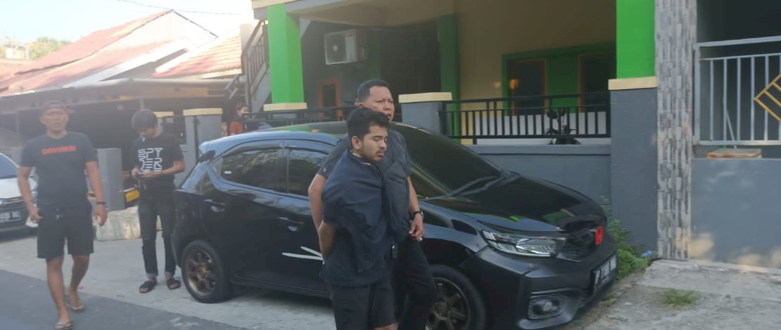 Tim Resmob Polda Sulsel Ungkap Kasus Manipulasi Data dan Illegal Akses, Dua Pelaku Diamankan Tim Resmob Polda Sulsel Ungkap Kasus Manipulasi Data dan Illegal Akses, Dua Pelaku Diamankan