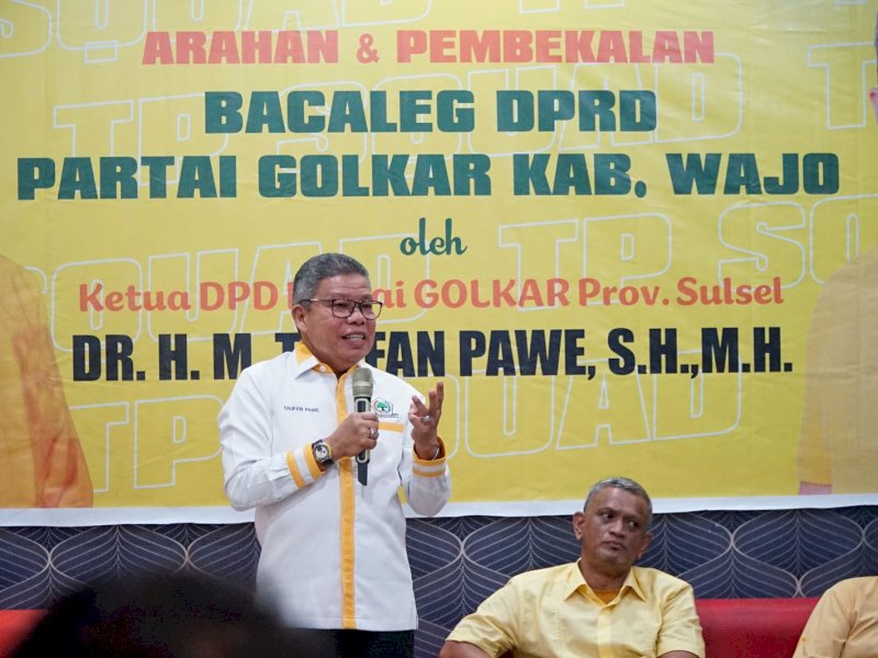 Taufan Pawe Beri Pembekalan Pemenangan Pemilu 2024 Untuk Bacaleg Golkar Wajo