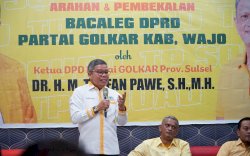 Taufan Pawe Beri Pembekalan Pemenangan Pemilu 2024 Untuk Bacaleg Golkar Wajo