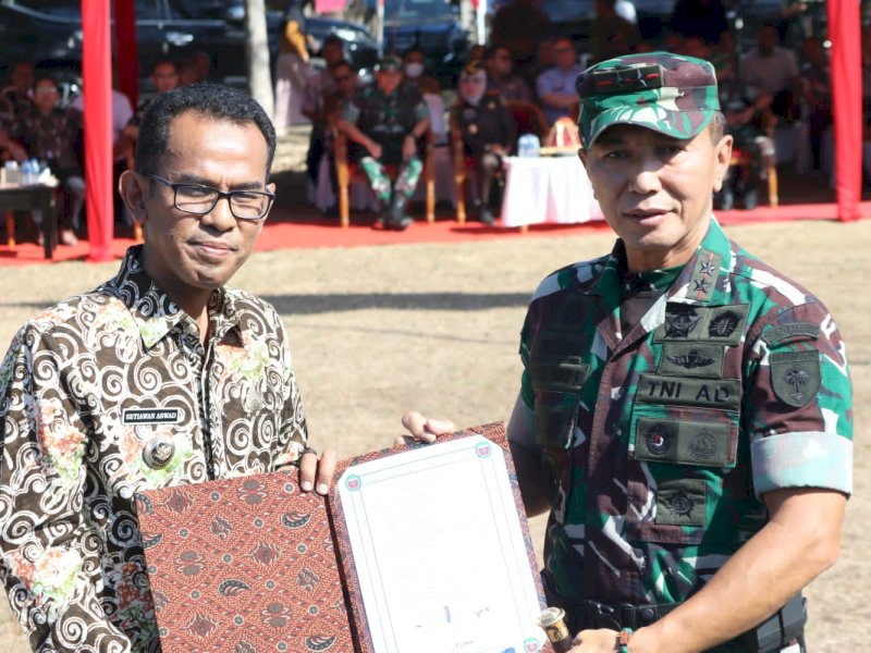 Pj Bupati Takalar Hadiri Penutupan TMMD Reguler Kodim 1426