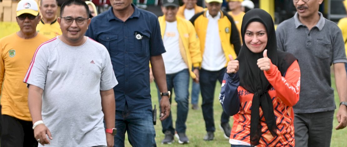 Dukung Tradisi Lokal: Anggota DPR RI Muhammad Fauzi Buka Turnamen Bola Kasti Dukung Tradisi Lokal: Anggota DPR RI Muhammad Fauzi Buka Turnamen Bola Kasti