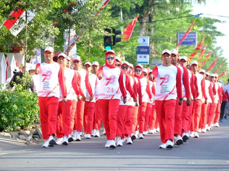 Meriahkan HUT Ke-78 RI,  73 Tim Ramaikan Gerak Jalan SKPD dan Organisasi 