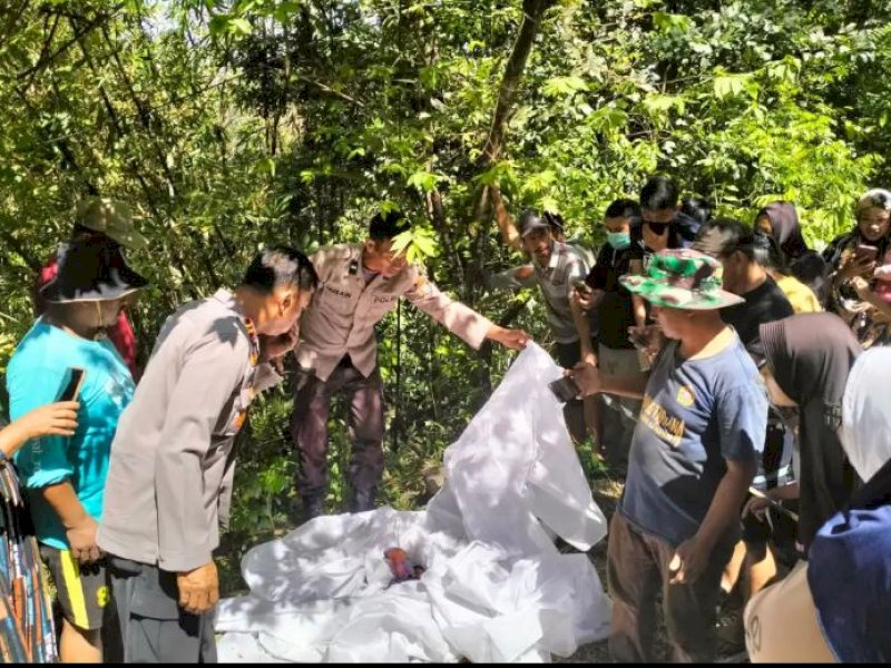 Warga Temukan Mayat Bayi Perempuan di Maros, Polisi Lakukan Penyelidikan