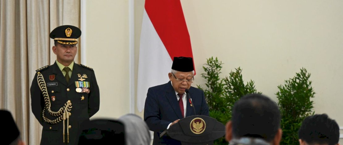 Wapres Maruf Amin dalam kegiatan Penyerahan Penghargaan Adhikarya Pembangunan Pertanian 2023 di Istana Wapres, Jakarta, Senin, 14 Agustus 2023. Wapres Maruf Amin dalam kegiatan Penyerahan Penghargaan Adhikarya Pembangunan Pertanian 2023 di Istana Wapres, Jakarta, Senin, 14 Agustus 2023.