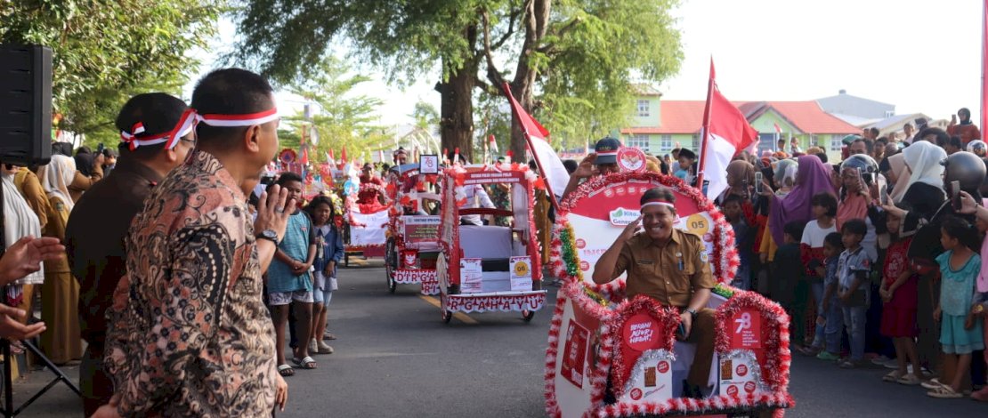 Lomba becak hias antar Organisasi Perangkat Daerah (OPD) Lingkup Pemerintah Kabupaten Kepulauan Selayar, memeriahkan peringatan Hari Ulang Tahun ke-78 Kemerdekaan RI.
Lomba becak hias antar Organisasi Perangkat Daerah (OPD) Lingkup Pemerintah Kabupaten Kepulauan Selayar, memeriahkan peringatan Hari Ulang Tahun ke-78 Kemerdekaan RI.