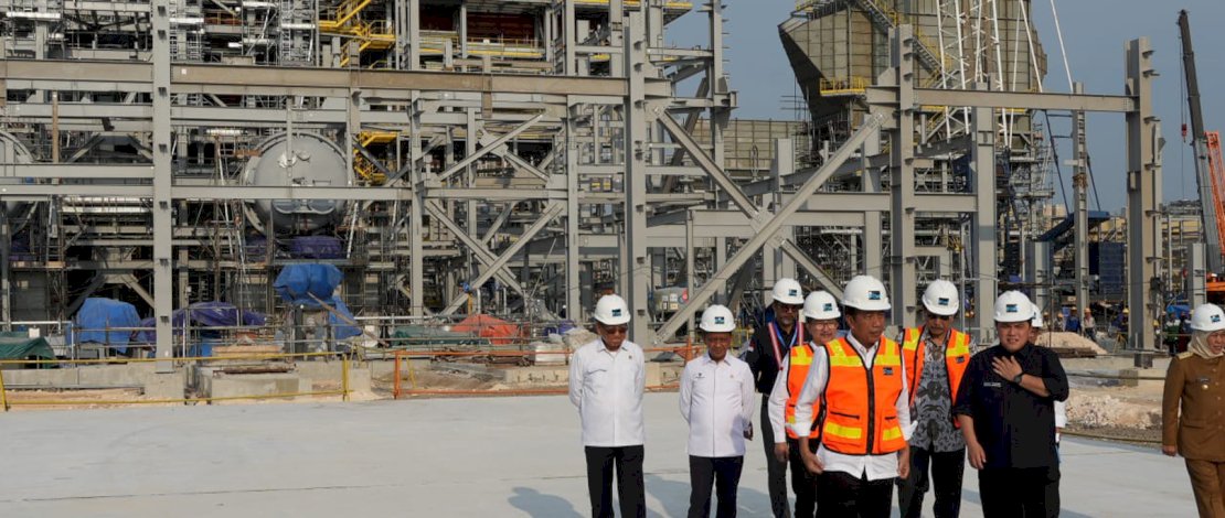 Kunjungan Presiden Joko Widodo ke Manyar Smelter untuk meninjau perkembangan proyek. (dk: PT Freeport) Kunjungan Presiden Joko Widodo ke Manyar Smelter untuk meninjau perkembangan proyek. (dk: PT Freeport)