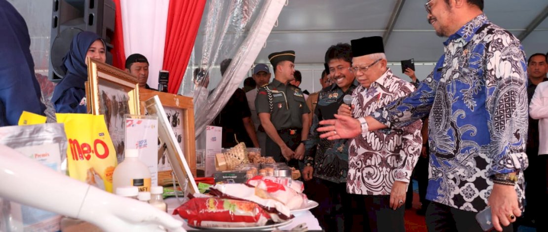 Jelang dua hari peringatan Hari Ulang Tahun Kemerdekaan Republik Indonesia ke 78, Wakil Presiden (Wapres) Ma&rsquo;aruf Amin, melepas ekspor sejumlah komoditas pertanian senilai Rp2,294 Triliun dari Pelabuhan Tanjung Priok ke 37 Negara.