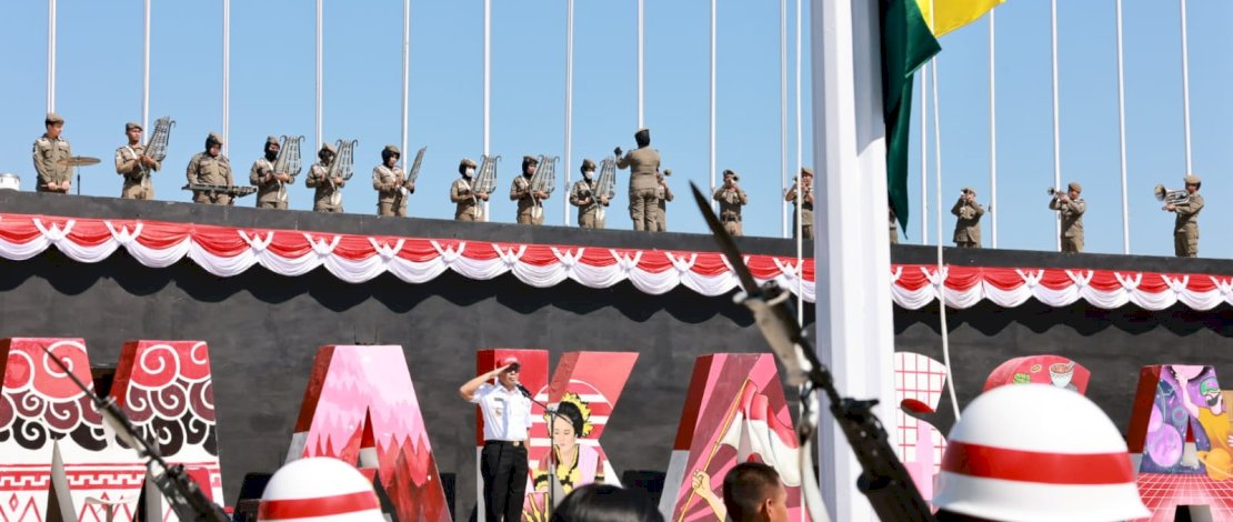 Persiapan  Upacara Peringatan HUT RI di Anjungan Pantai Losari, Danny Pomanto Pimpin Gladi Bersih