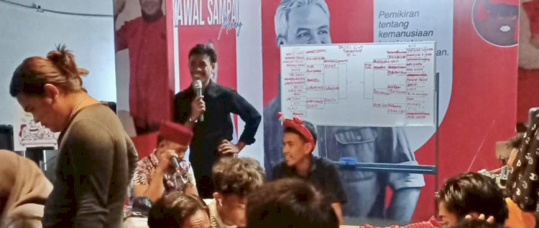 Suasana Kompetisi E-Sport di Sekertariat BMI Makassar, Rabu (16/8/23) Malam. Suasana Kompetisi E-Sport di Sekertariat BMI Makassar, Rabu (16/8/23) Malam.