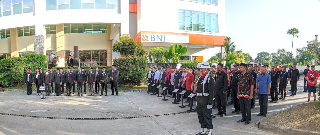 Dalton Hotel Makassar Unit by Phinisi Hospitality Indonesia menggelar upacara peringatan HUT Ke 78 Kemerdekaan Republik Indonesia. Dalton Hotel Makassar Unit by Phinisi Hospitality Indonesia menggelar upacara peringatan HUT Ke 78 Kemerdekaan Republik Indonesia.