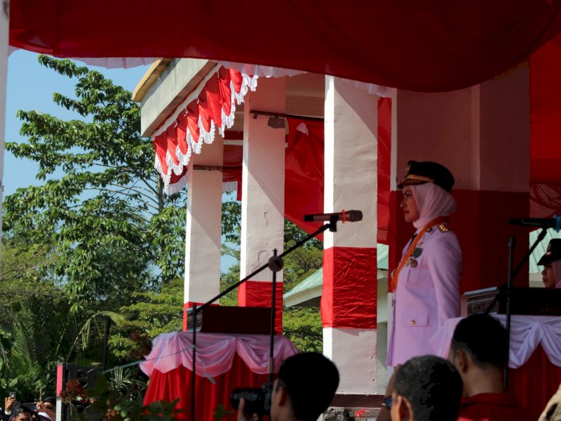 Peringatan HUT RI ke-78 di Lutra, Bupati Indah Beri Hadiah untuk Alya