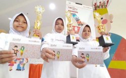 Tabungan Pelajar Tembus Rp 29 Triliun, OJK: Bisa Bangun Jalan Tol 