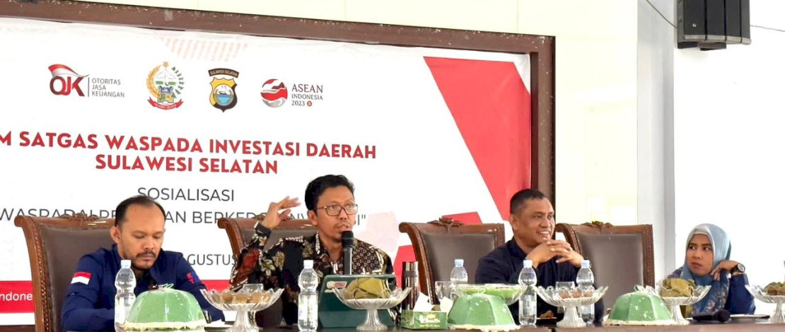 Tim SIW Sulsel yang dimotori oleh Otoritas Jasa Keuangan Sulampapua menyelenggarakan sosialisasi kepada masyarakat di Pinrang untuk mewaspadai penipuan berkedok investasi, Senin, 21 Agustus 2023.