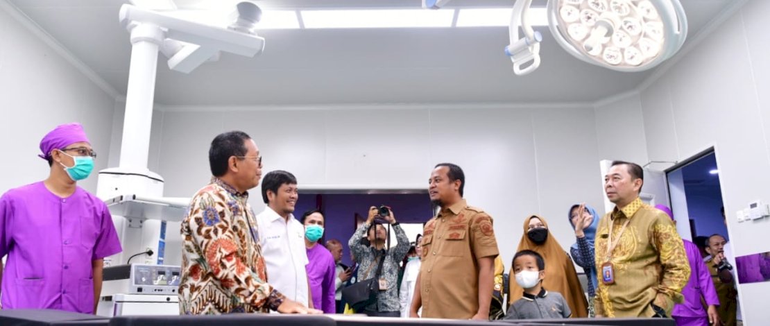 Rumah Sakit Regional La Mappapenning milik Pemerintah Provinsi Sulawesi Selatan (Sulsel) di Desa Mappesangka, Kecamatan Ponre Kabupaten Bone, telah selesai dibangun.