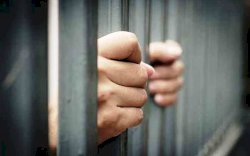 Polisi Buru Sepasang Pria Wanita yang Curi Knalpot Motor