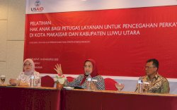 DPPPA Dalduk KB Sulsel - USAID ERAT Gelar Pelatihan Petugas Layanan untuk Cegah Perkawinan Anak