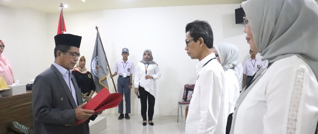 Wakil Bupati Kepulauan Selayar, Saiful Arif, melantik Pengurus Ikatan Alumni (IKA) SMAN 256(1) Selayar Periode 2023-2027, di Rayhan Square Benteng, Sabtu, 26 Agustus 2023. 