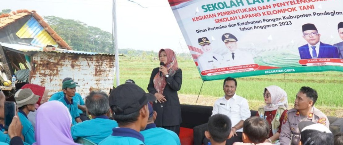 Dinas Pertanian dan Ketahanan Pangan menggelar Sekolah Lapang pembuatan Elisitor Biosaka. Dinas Pertanian dan Ketahanan Pangan menggelar Sekolah Lapang pembuatan Elisitor Biosaka.
