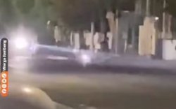 Pelaku Balap Liar Dilempar Bangku oleh Warga, Netizen: Lebih Baik Pakai Tabung Gas!