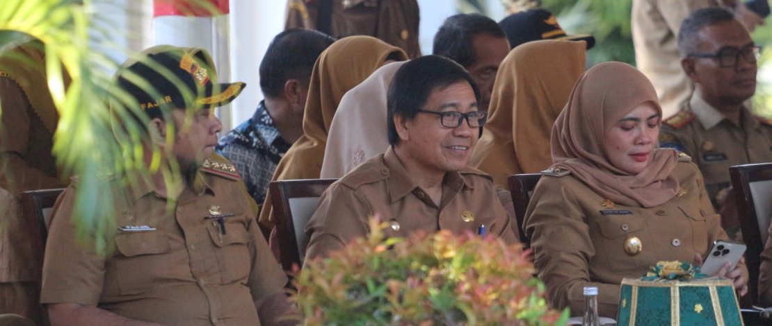 Wakil Bupati Luwu Utara, Suaib Mansur, menghadiri Apel Siaga Gerakan Nasional (Gernas) Penanganan Dampak El Nino Tingkat Provinsi Sulawesi Selatan, di Rumah Jabatan Gubernur, Jalan Sungai Tangka, Makassar, Senin, 28 Agustus 2023. Wakil Bupati Luwu Utara, Suaib Mansur, menghadiri Apel Siaga Gerakan Nasional (Gernas) Penanganan Dampak El Nino Tingkat Provinsi Sulawesi Selatan, di Rumah Jabatan Gubernur, Jalan Sungai Tangka, Makassar, Senin, 28 Agustus 2023.