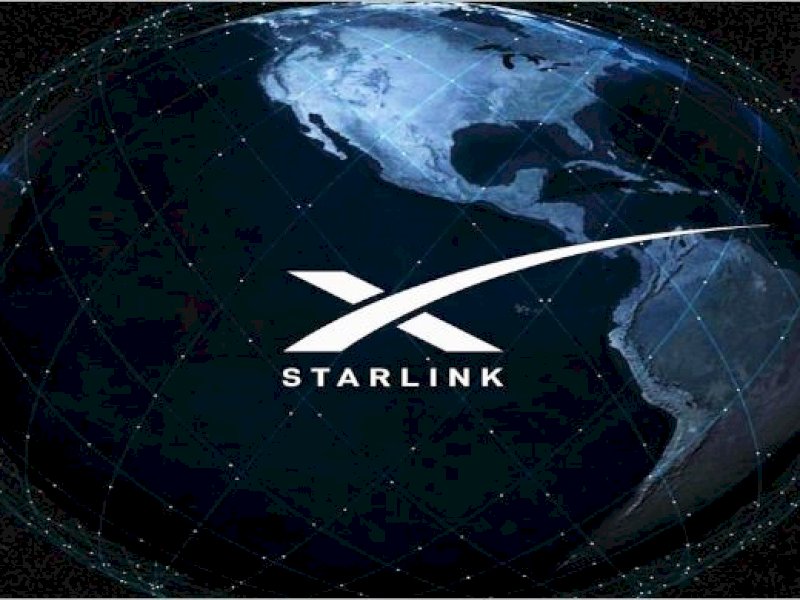Elon Musk Pamer Antena Starlink Bisa Masuk Tas dengan Harga Lebih Murah 