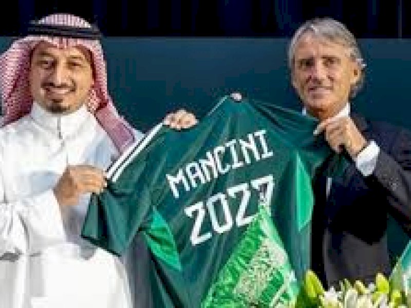 Teken Kontrak di Timnas Arab Saudi, Roberto Mancini Tinggalkan Timnas Italia