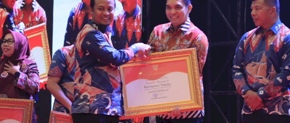 Pemkab Takalar berhasil mendapatkan Piagam Penghargaan Perencanaan Pembangunan Daerah (PPD) Zona II Provinsi Sulsel, yang diserahkan langsung oleh Gubernur Sulsel, Andi Sudirman Sulaiman.