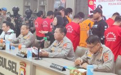 Miliki Senpi Ilegal, 4 Pria Dibekuk di Makassar dan Gowa 