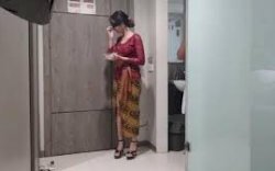 Tiga Pemeran Video Dewasa 'Kebaya Merah' Dijatuhi Hukuman Penjara