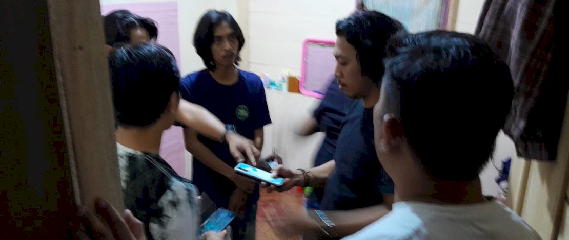 Pelaku penipuan dengan modus membuka lowongan pekerjaan di tangkap polisi di Makassar Pelaku penipuan dengan modus membuka lowongan pekerjaan di tangkap polisi di Makassar