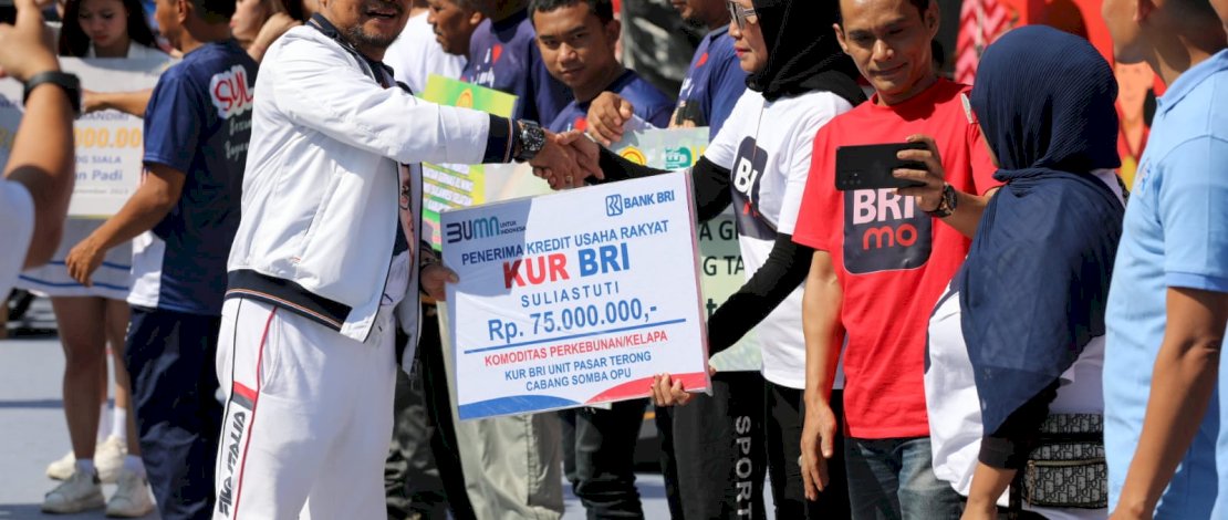 Kementerian Pertanian sukses menggelar kegiatan Tani On Stage dan Jalan Sehat bersama Menteri Pertanian Syahrul Yasin Limpo, di Anjungan Pantai Losari Makassar, Minggu, 3 September 2023. Kementerian Pertanian sukses menggelar kegiatan Tani On Stage dan Jalan Sehat bersama Menteri Pertanian Syahrul Yasin Limpo, di Anjungan Pantai Losari Makassar, Minggu, 3 September 2023.