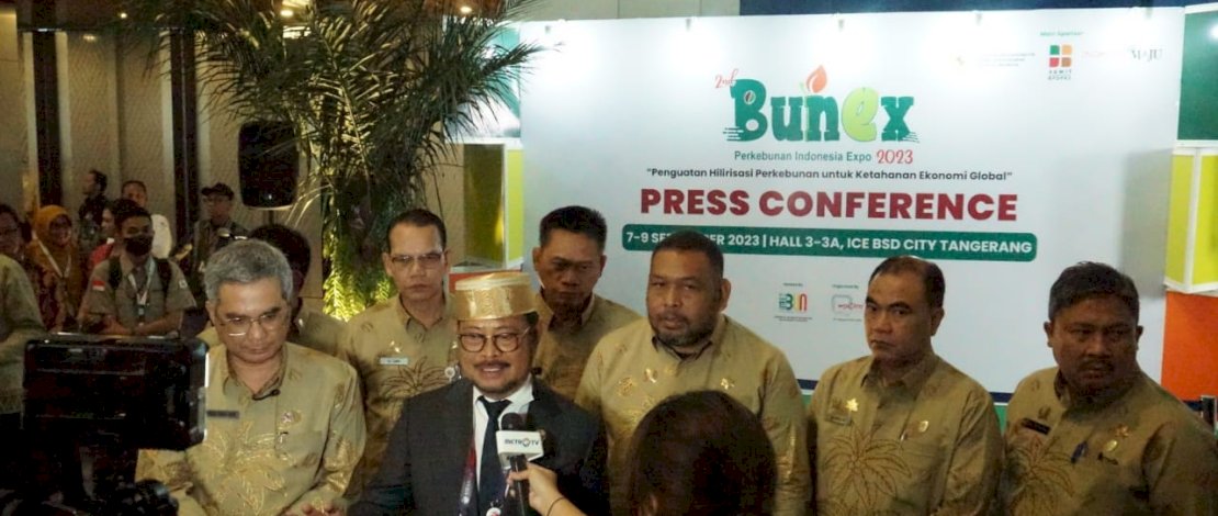 Mentan SYL saat membuka Perkebunan Expo (Bunex 2023) yang digelar di Indonesia Convention Exhibition (ICE BSD), Tangerang, Banten, Kamis, 7 September 2023. Mentan SYL saat membuka Perkebunan Expo (Bunex 2023) yang digelar di Indonesia Convention Exhibition (ICE BSD), Tangerang, Banten, Kamis, 7 September 2023.