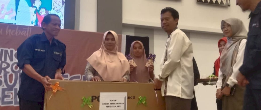 Kabupaten Takalar kembali mencatat prestasi dengan meraih Juara I Lomba Keterampilan Pengisian Buku Kartu Menuju Sehat (KMS) pada Jambore Kader Posyandu.