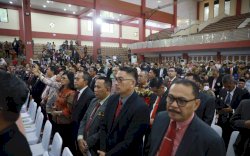 Danny Pomanto Hadiri Pengukuhan Profesor Kehormatan Pius Lustrilanang 