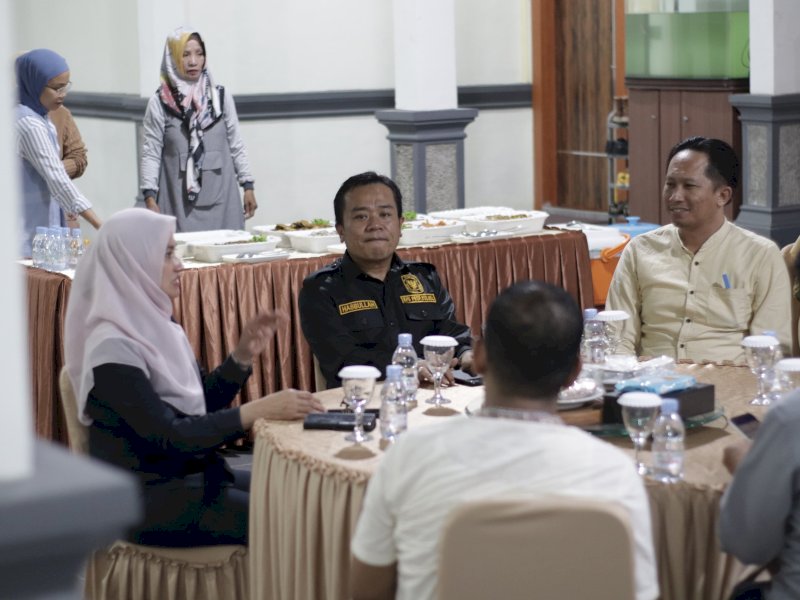 Minta Dana Hibah Pilkada Dipercepat, KPU Sulsel Sambangi Bupati Lutra