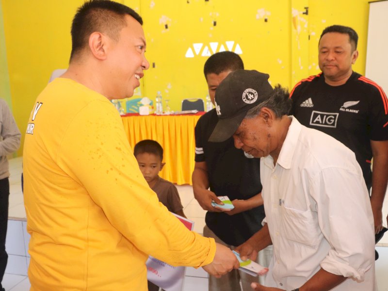 Salurkan Bantuan Sosial, Bupati Basli Ali: Masyarakat Berkebutuhan Khusus Punya Hak Rasakan APBD