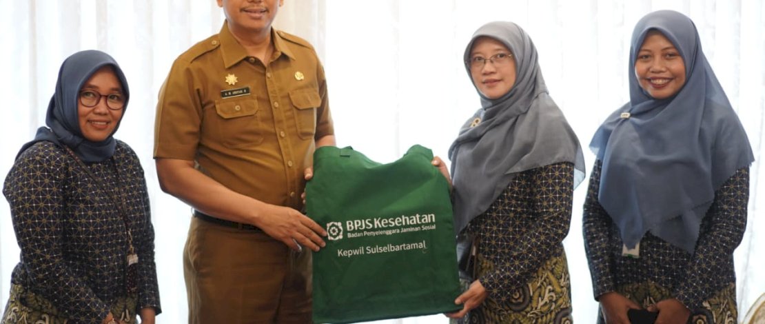 Pj Sekprov Sulsel Bahas Target Akreditasi RS dengan BPJS Kesehatan 