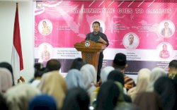 Beri Kuliah Umum di Kampus UNM, Pj Gubernur Bahtiar Kobarkan Semangat Gotong Royong 