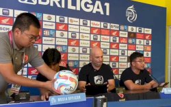 Gaji PSM Belum Dibayar, Bernardo Tavares Terpaksa Lelang Trofi dan Barang Pribadi