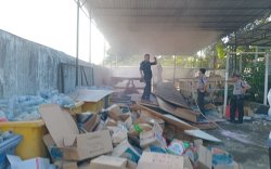 Tumpukan Sampah di RS Dadi Terbakar