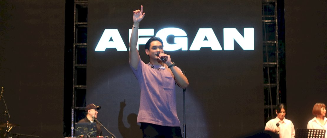 penutup dari rangkaian acara Phinisi Hospitality Fair 2023, diadakan sebuah konser istimewa yang menampilkan Afgan dan Last Child di Parking Lot PIPO pada hari Minggu (17/09). FOTO;Risal Bukamata