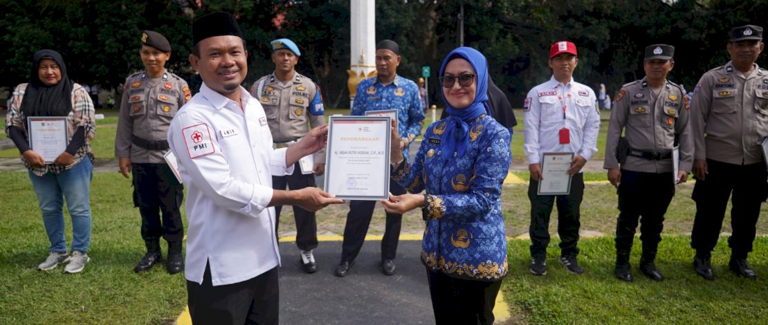 Pemda Lutra Peringati Hari Perhubungan Nasional dan Hari PMI