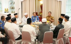 Pj Gubernur Bahtiar Bincang Santai dengan MUI Sulsel