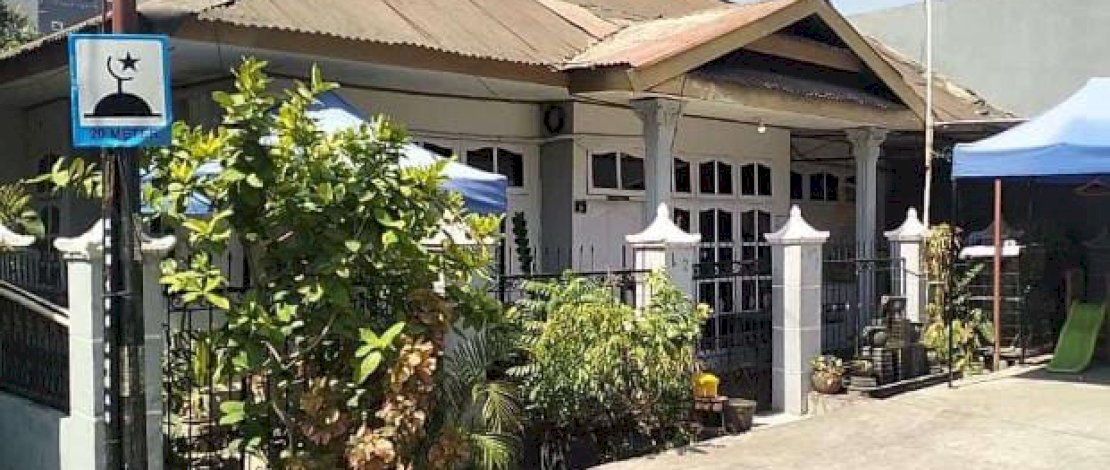 Beginilah penampakan rumah Nur Utami. Selebgram yang menjadi tersangka kasus dugaan penyalahgunaan narkoba jaringan bandar Fredy Pratama.