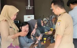 Disdukcapil Gelar Pelayanan Mobile AktivasIKD di Kantor Disnaker Makassar